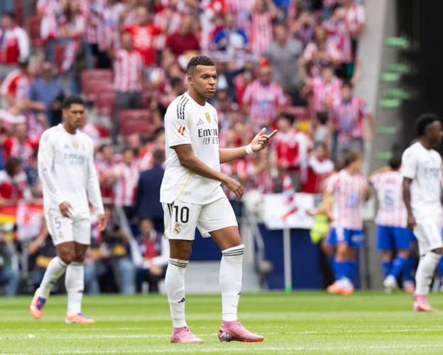 皇马去年共参赛67场比赛打破队史纪录，却以零冠收官插图