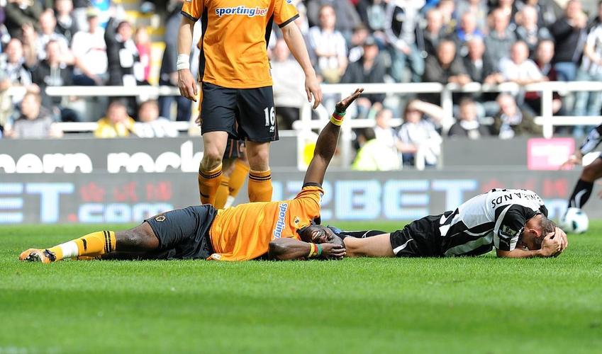 狼队官方：U21对阵纽卡的比赛因场地原因延期，改日补赛