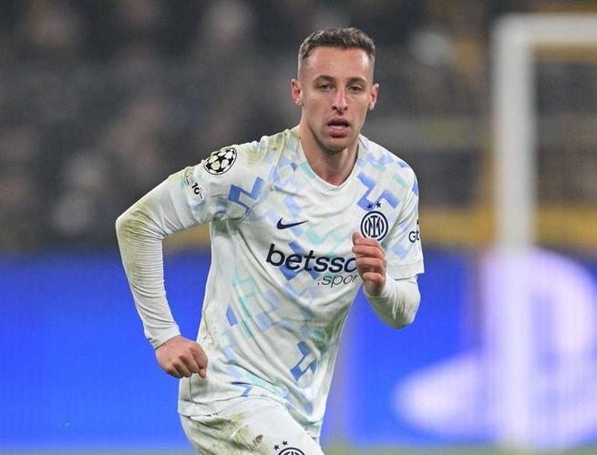 罗马诺:弗拉泰西租借加盟诺丁汉森林的协议接近达成插图 罗马诺:弗拉泰西租借加盟诺丁汉森林的协议接近达成插图