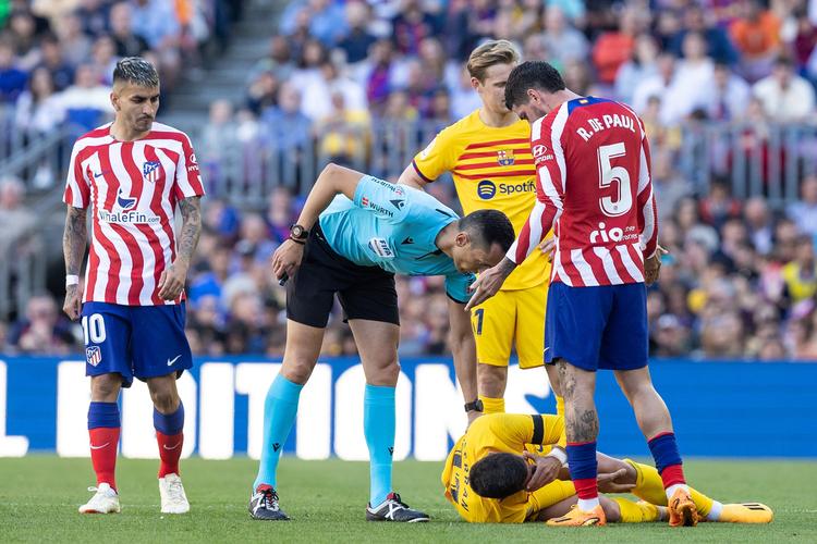 每体：巴萨希望以球员加现金交易小蜘蛛，但马竞方面不接受